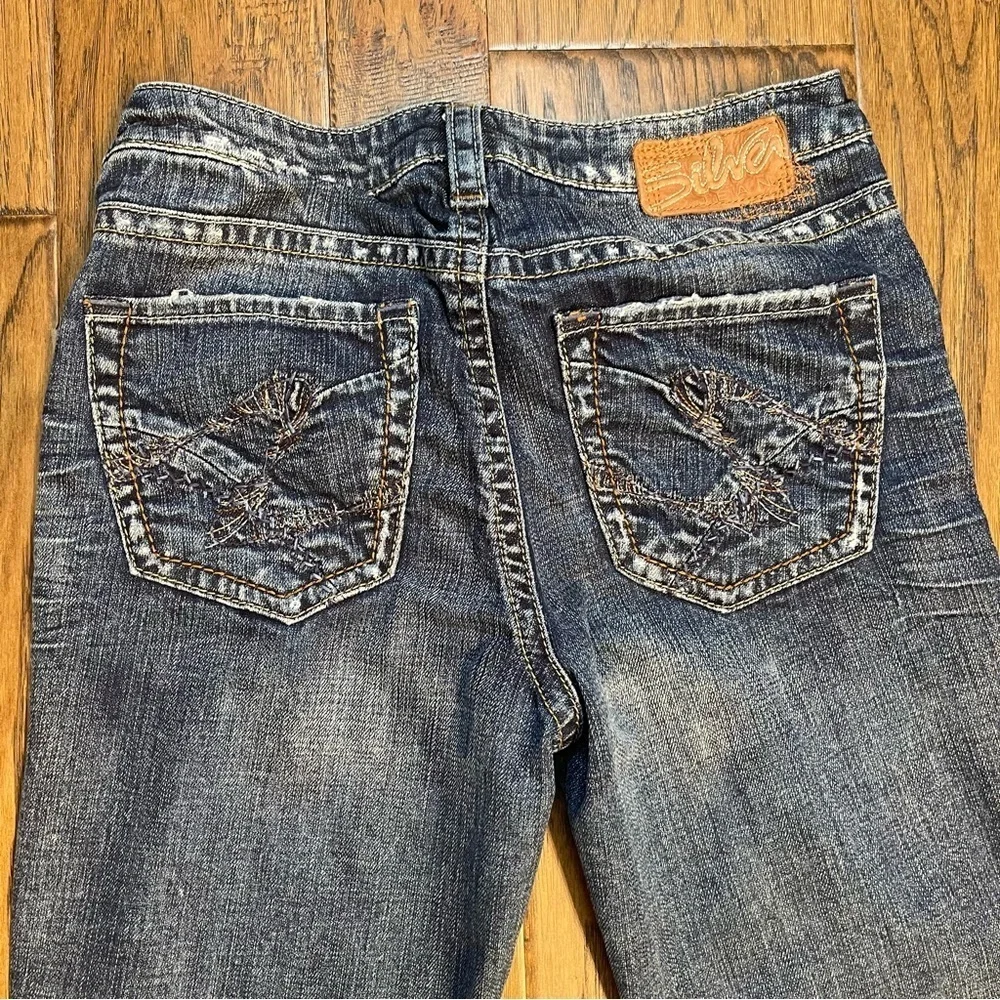 Silver Mid-Rise Suki Flare Jeans Size 27